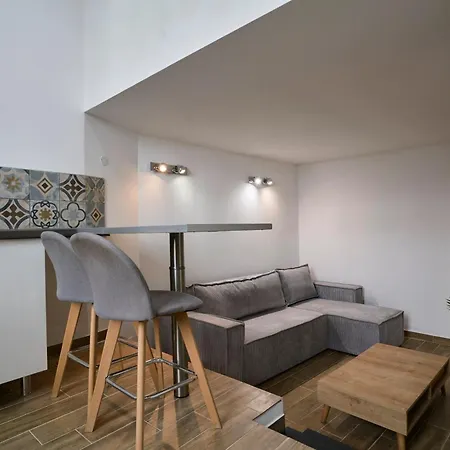 Charmante Maison Pour 4 Au Coeur De * Valenciennes